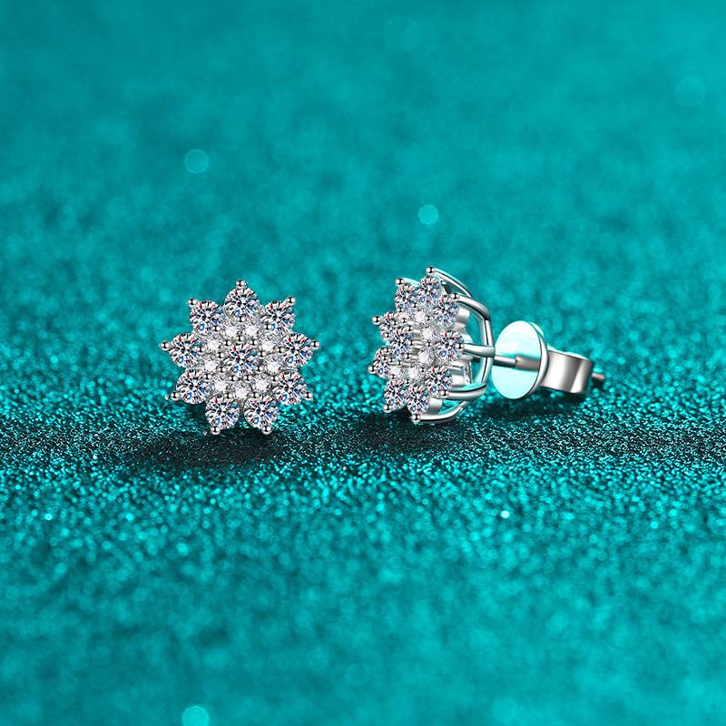 S925Sterling Silver Full Moissanite Ear Studs Women's Snowflake Minimalist Style Ear Jewelry