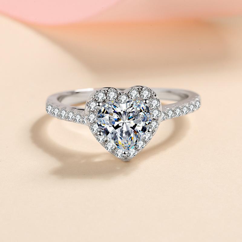 S925Silver Rings Women's Diamond Micro-Inlaid Heart Moissanite